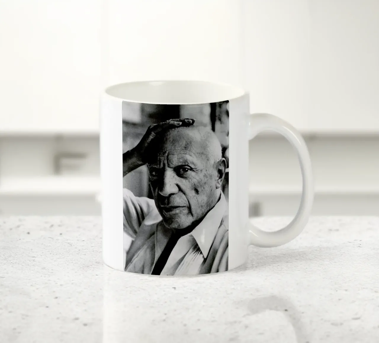 Pablo Picasso tazza in ceramica da Gallery Print and Art Limited