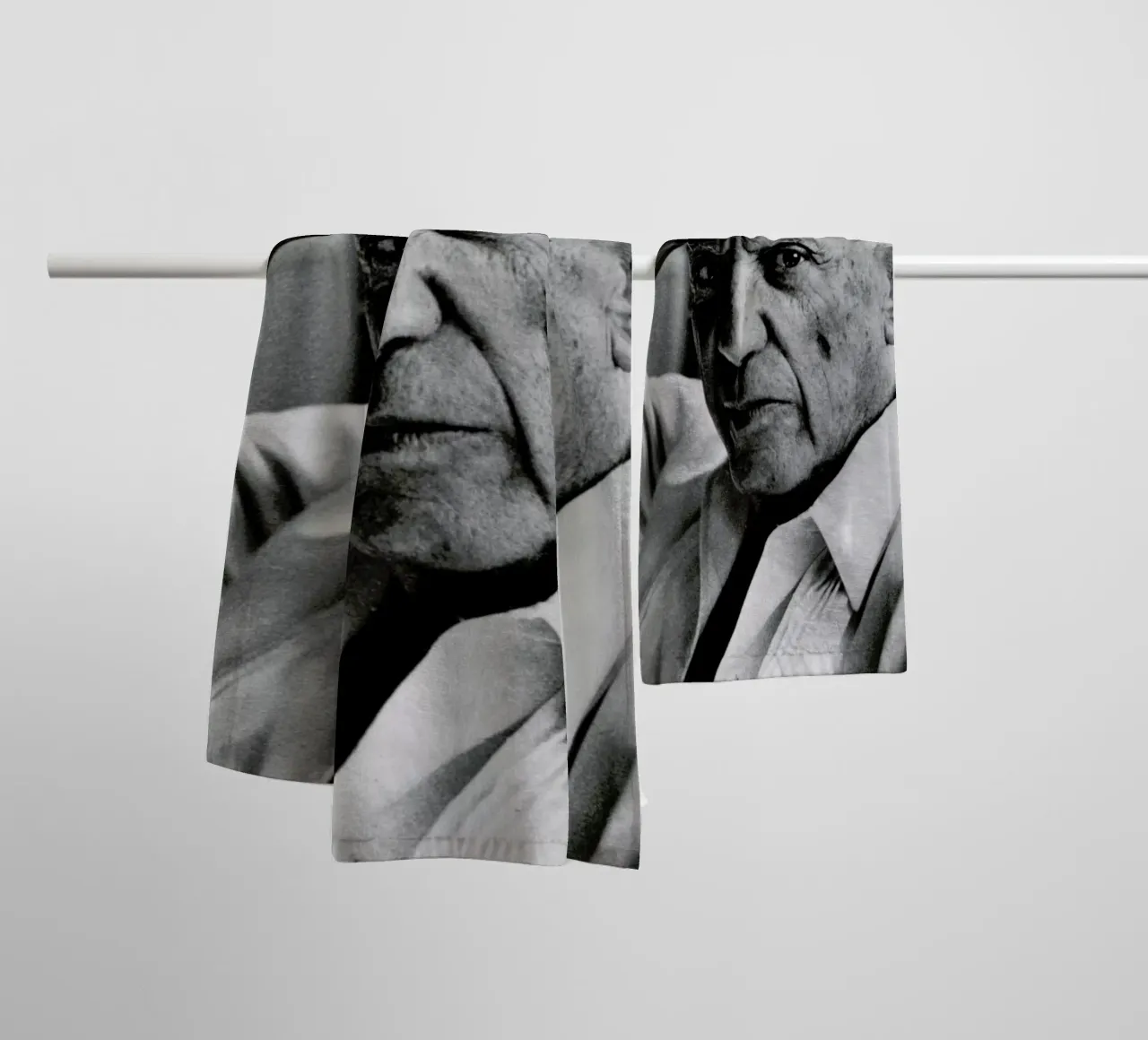 Pablo Picasso asciugamano da bagno da Gallery Print and Art Limited