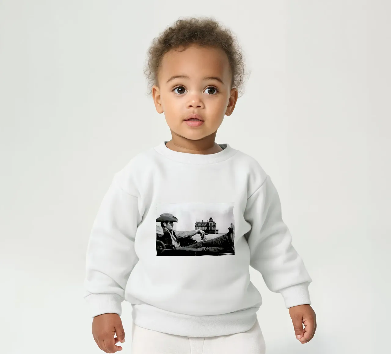 James Dean in 'Giant' felpa neonato da Gallery Print and Art Limited