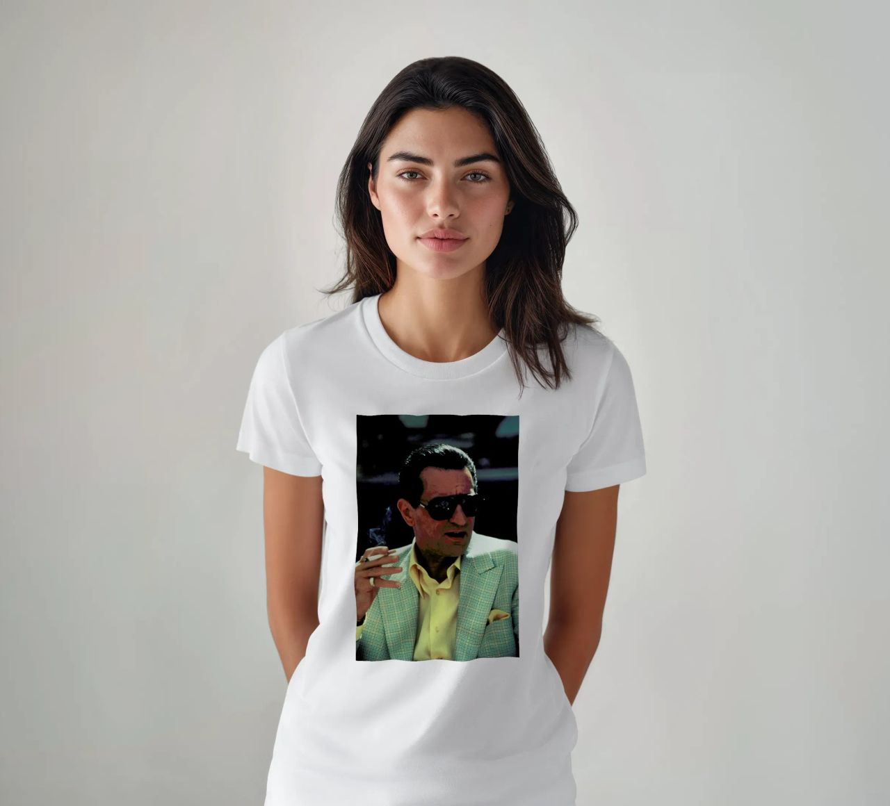 Robert De Niro in 'Casino', 1995 T-Shirt von Gallery Print and Art Limited