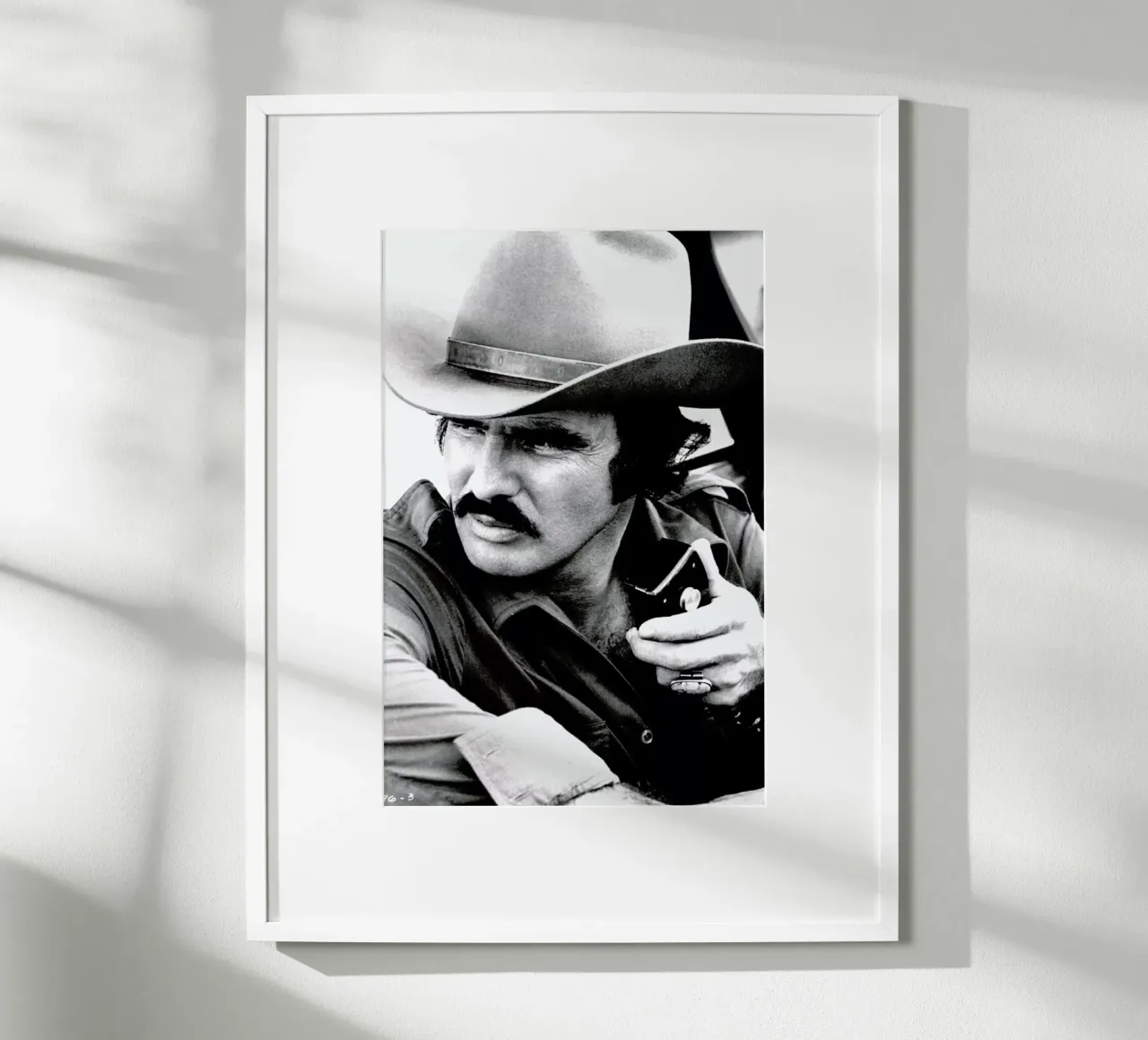 Burt Reynolds in 'Smokey and the Bandit' carta hahnemühle da Gallery Print and Art Limited