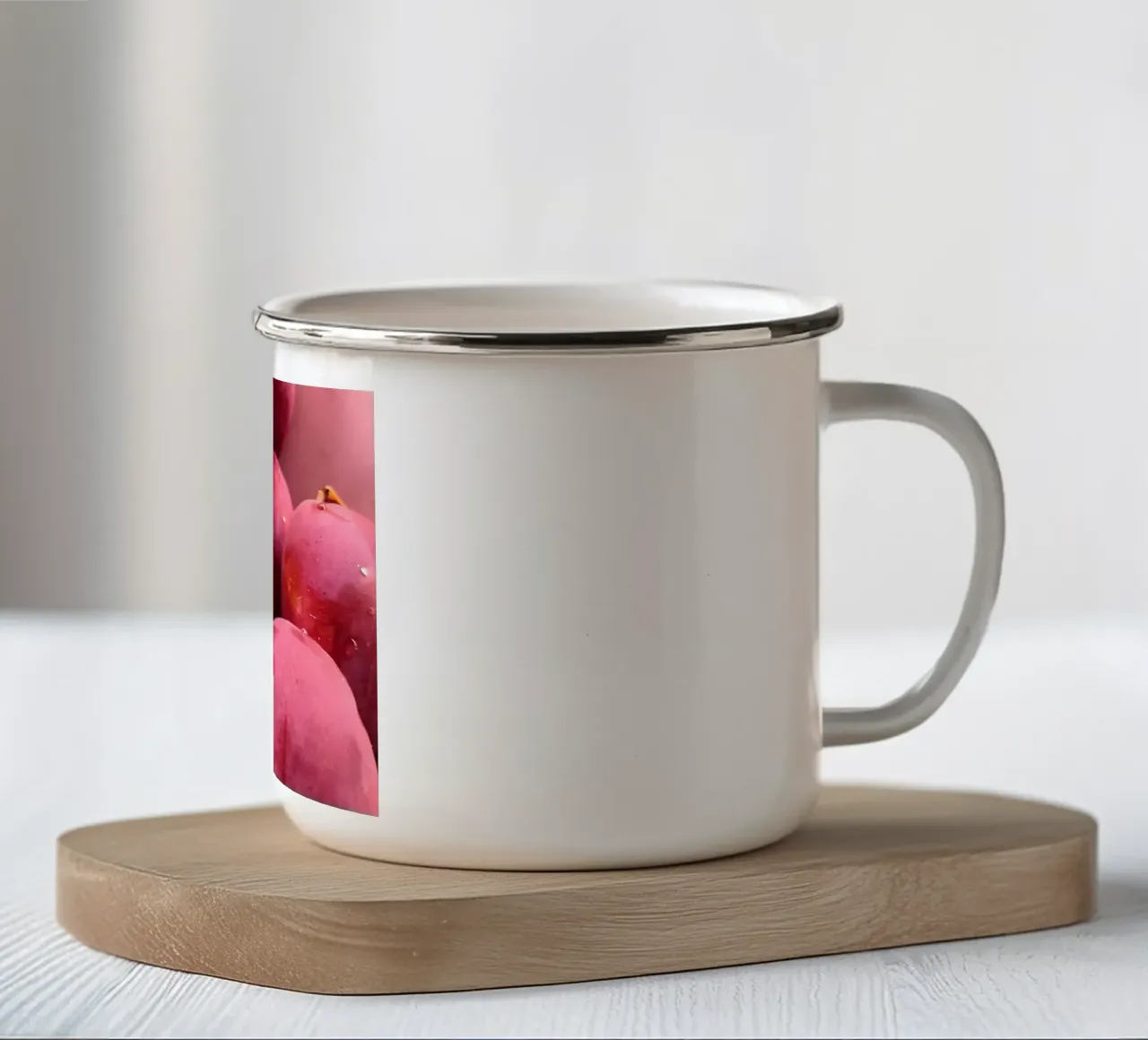 Prugnole appetitose tazza in smalto da Teresa André