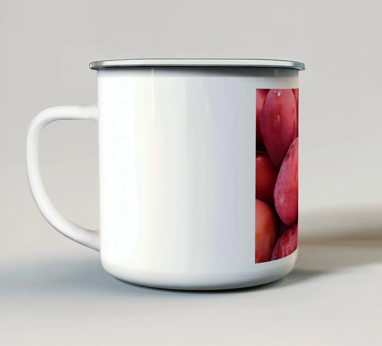 Prugnole appetitose tazza in smalto da Teresa André