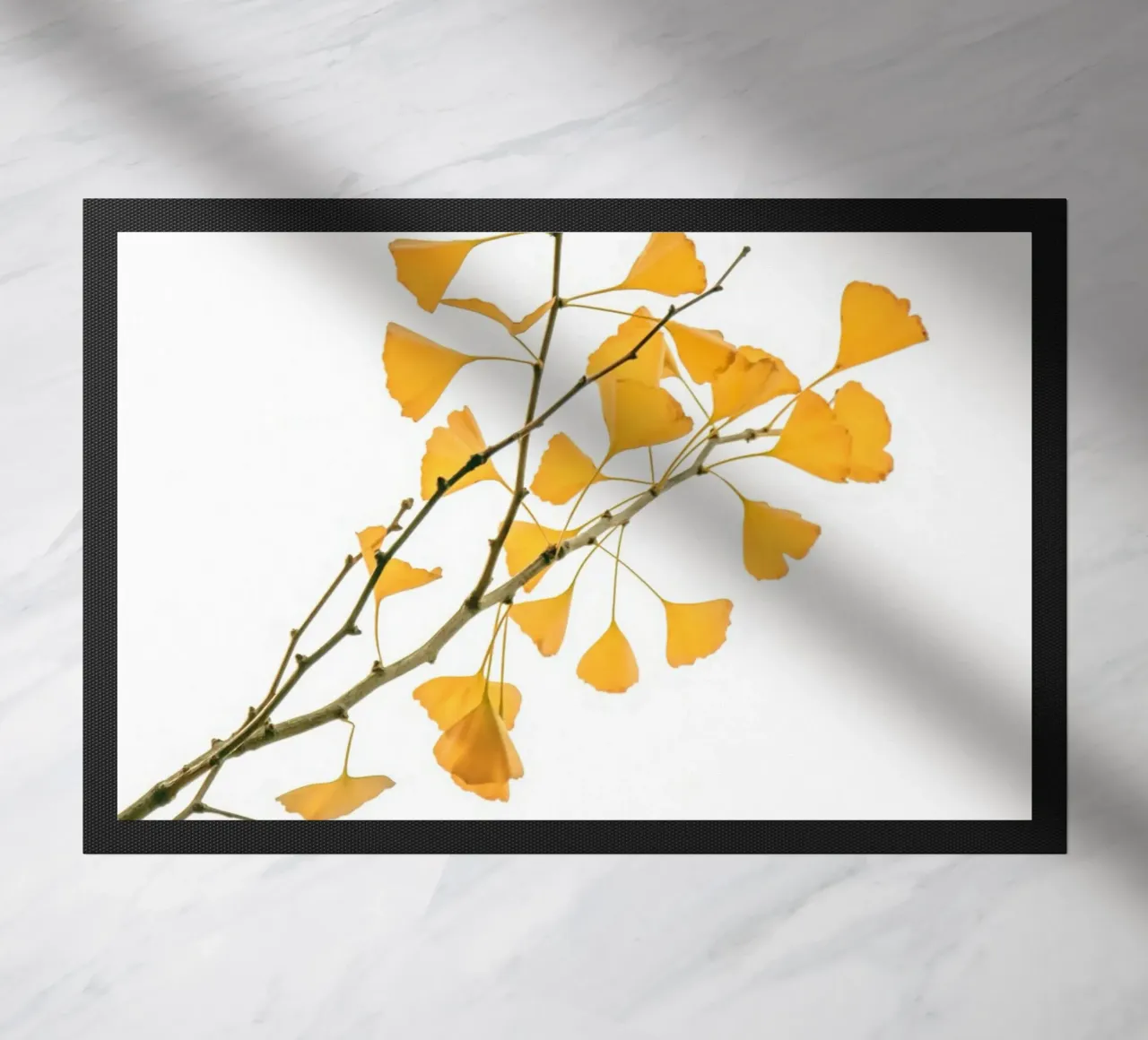 Ramo del ginkgo biloba zerbino da Teresa André