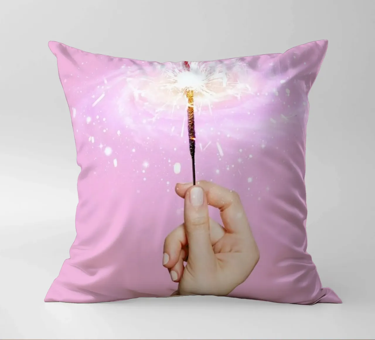 Sparkler Universe cojín de Paul Fuentes Design