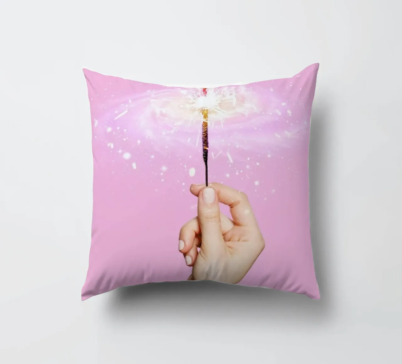 Sparkler Universe cojín de Paul Fuentes Design