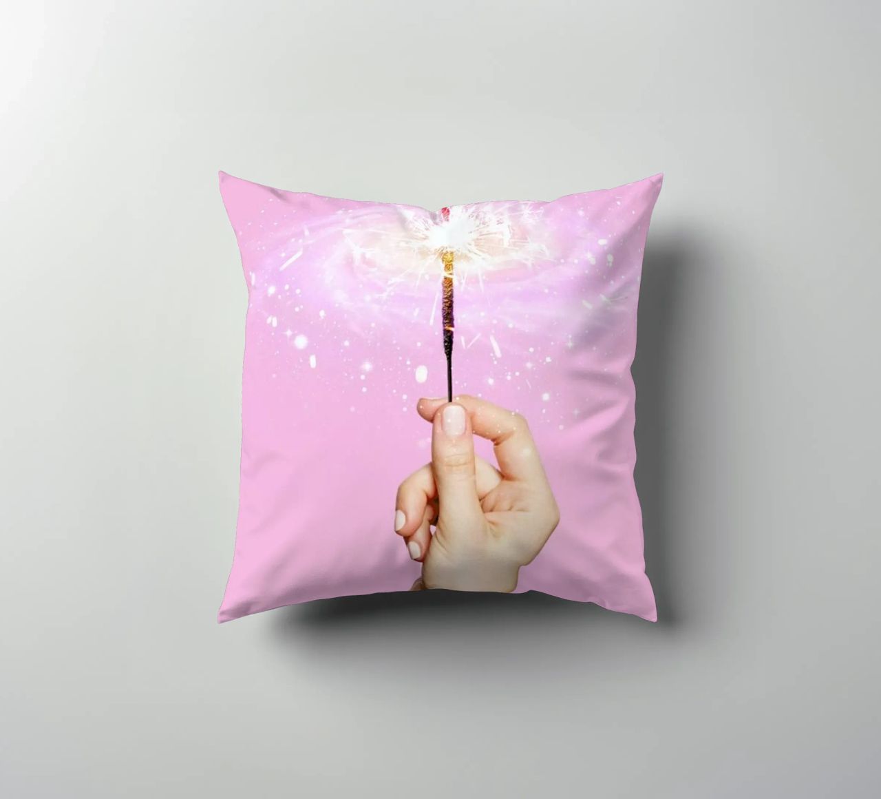 Sparkler Universe cuscino da Paul Fuentes Design