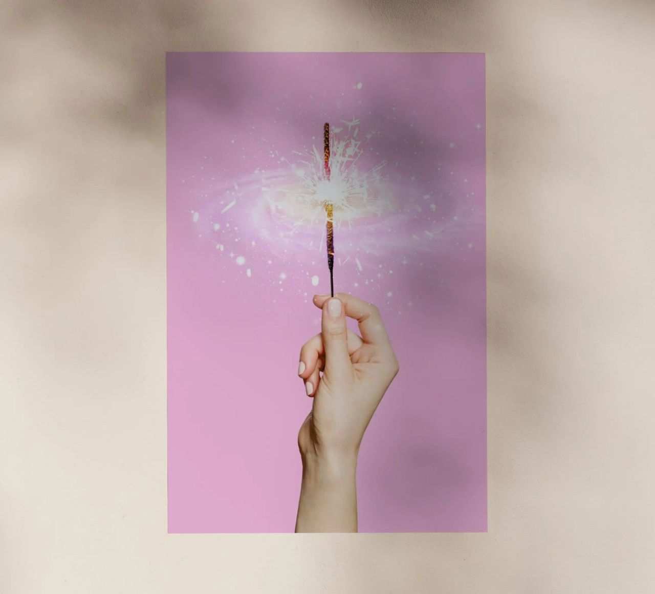 Sparkler Universe pellicola backlit da Paul Fuentes Design