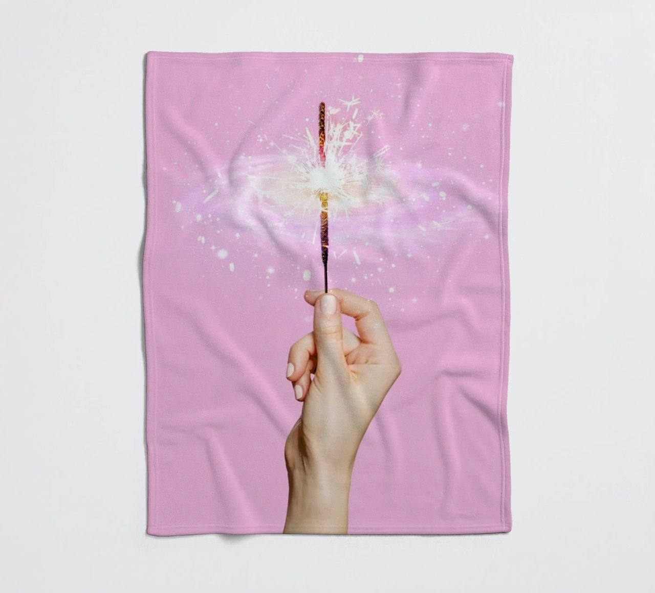 Sparkler Universe coperta in pile da Paul Fuentes Design