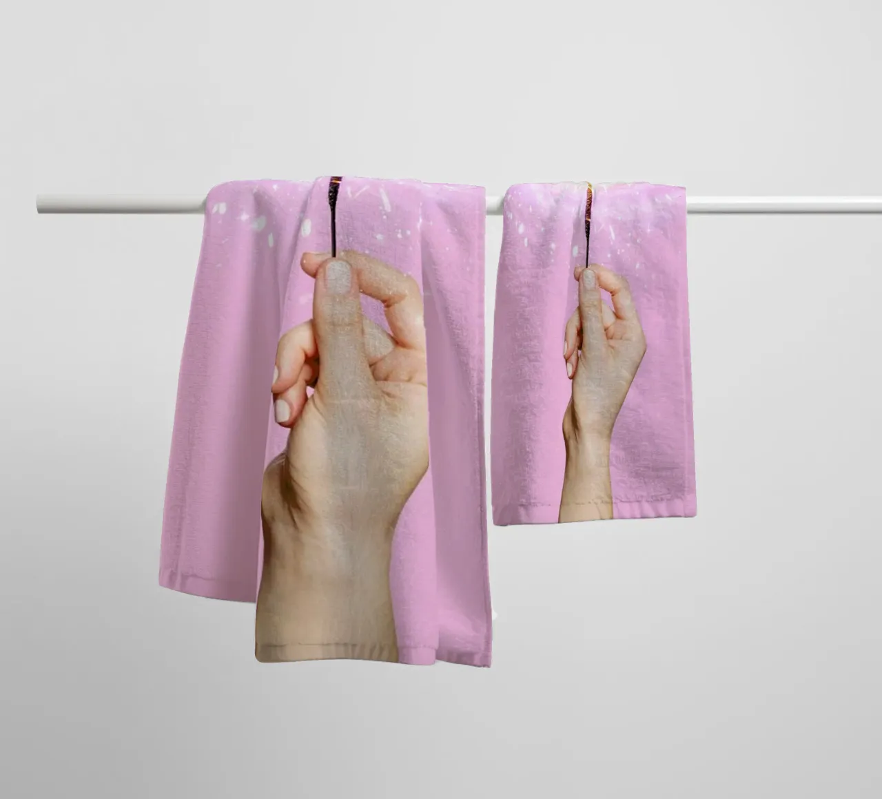 Sparkler Universe asciugamano da bagno da Paul Fuentes Design