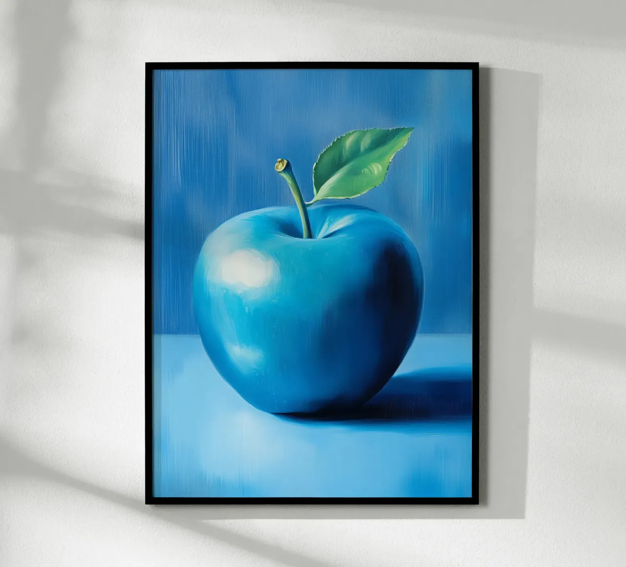 Blauer Apfel Poster mit Kunststoffrahmen von Spice & Style