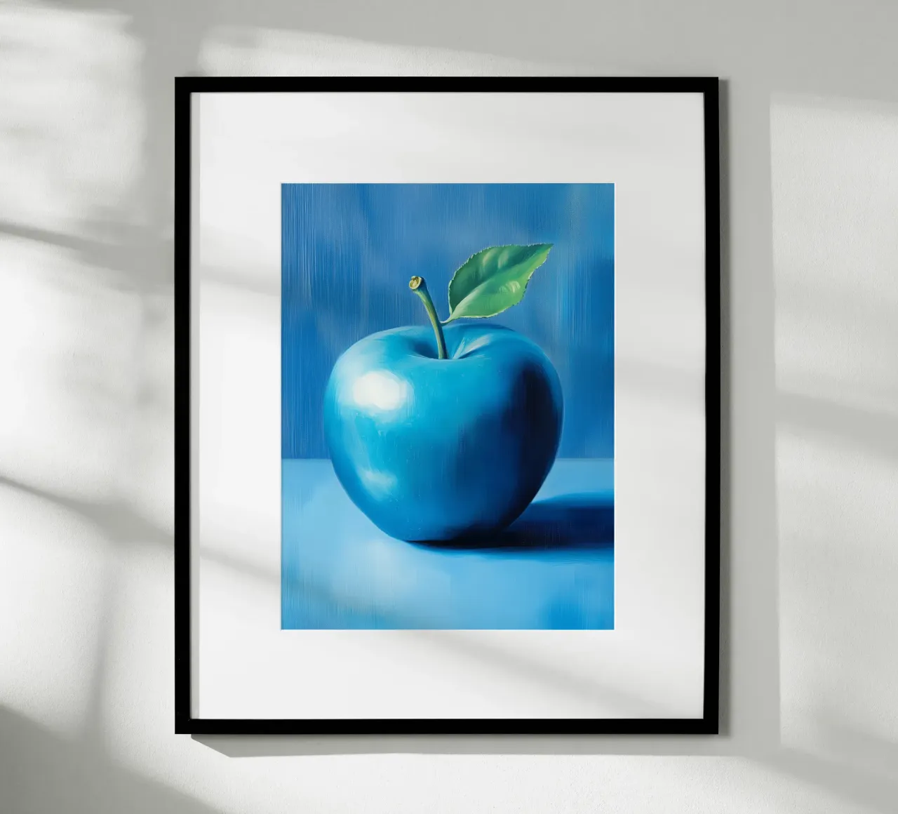 Blauer Apfel Poster mit Kunststoffrahmen von Spice & Style