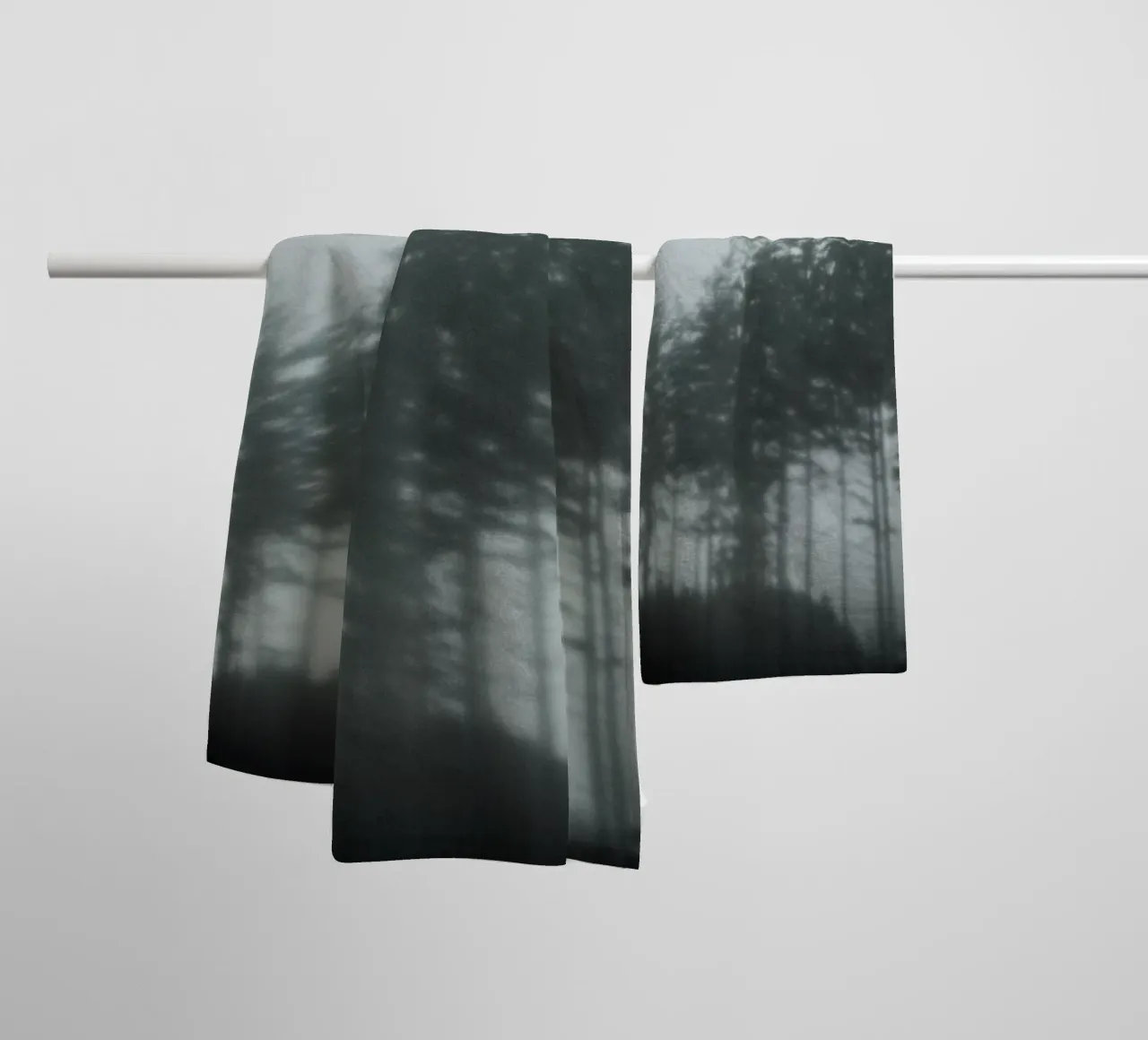 Pine Trees asciugamano da bagno da Klaus with K