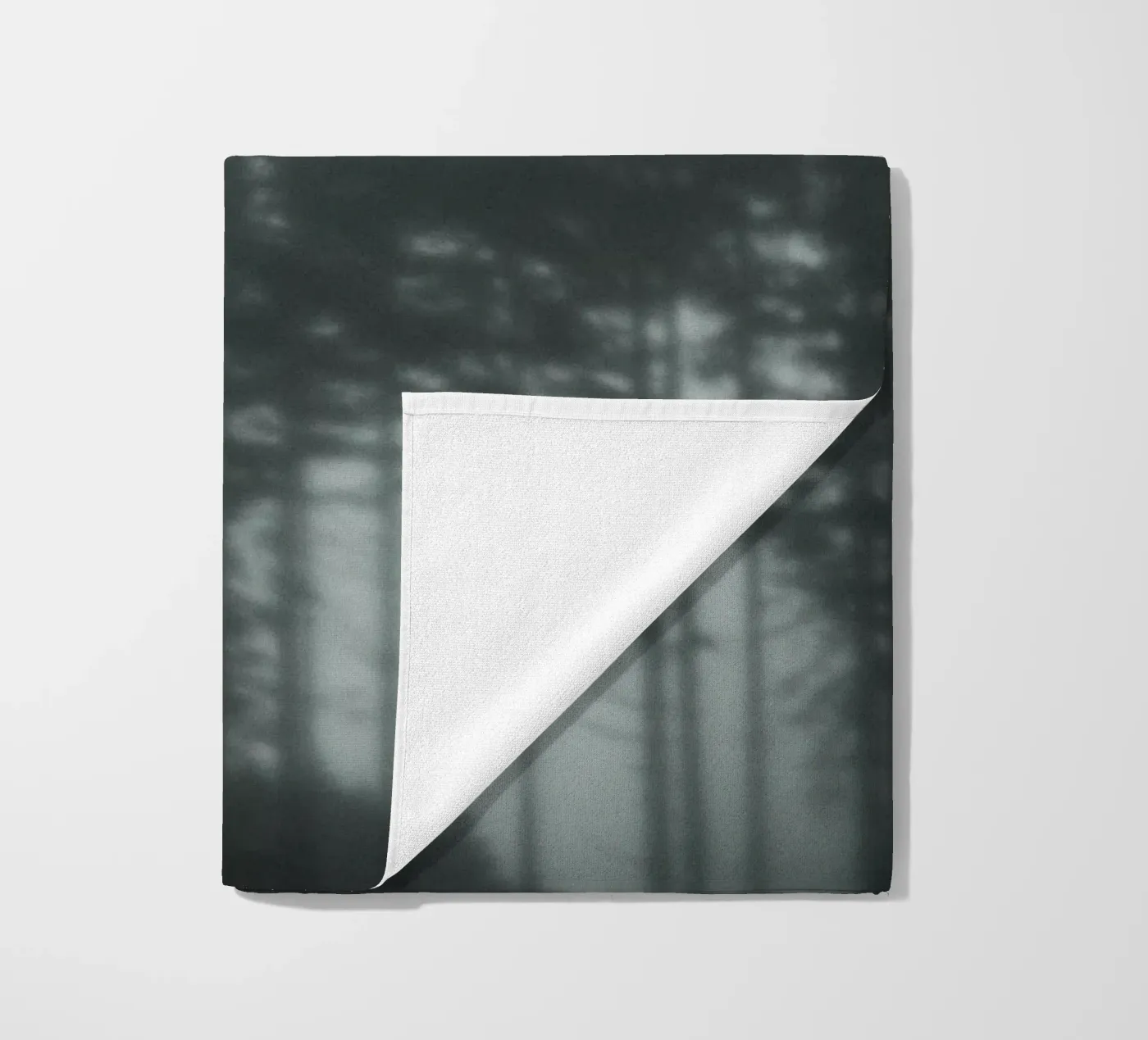 Pine Trees strandhanddoek van Klaus with K