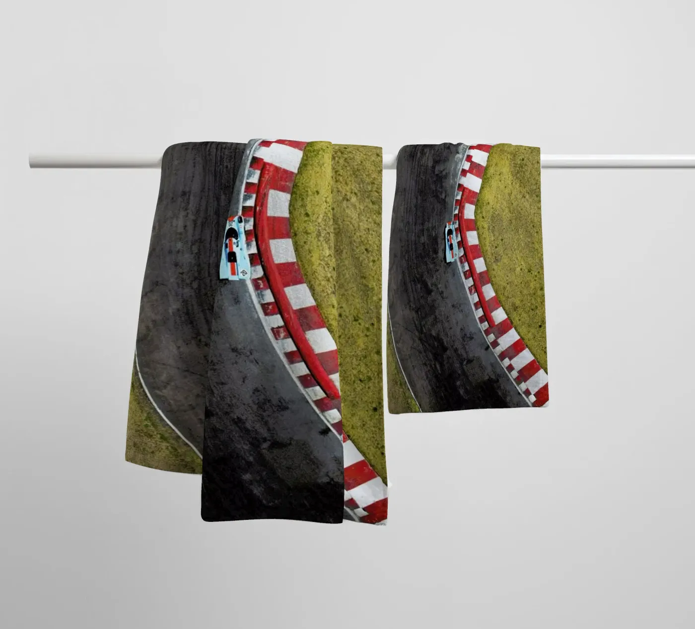 P20 towel by ROBERTO H