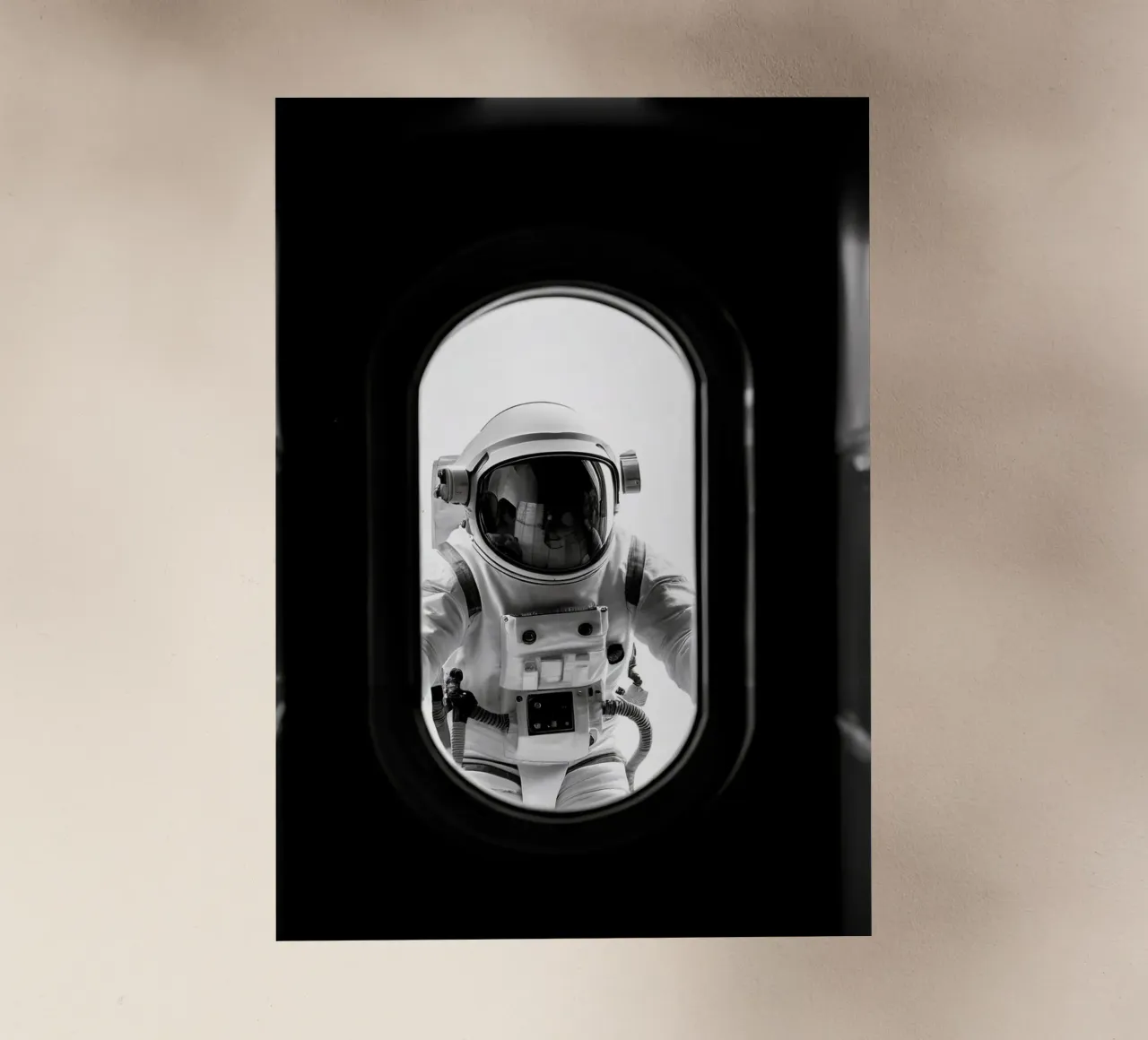 Lost in Space #1 pellicola backlit da rafael campezato