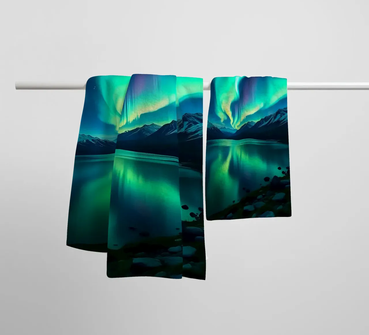 Polarlichter_5 Handtuch von Fantasie & Mystikwelten by LK