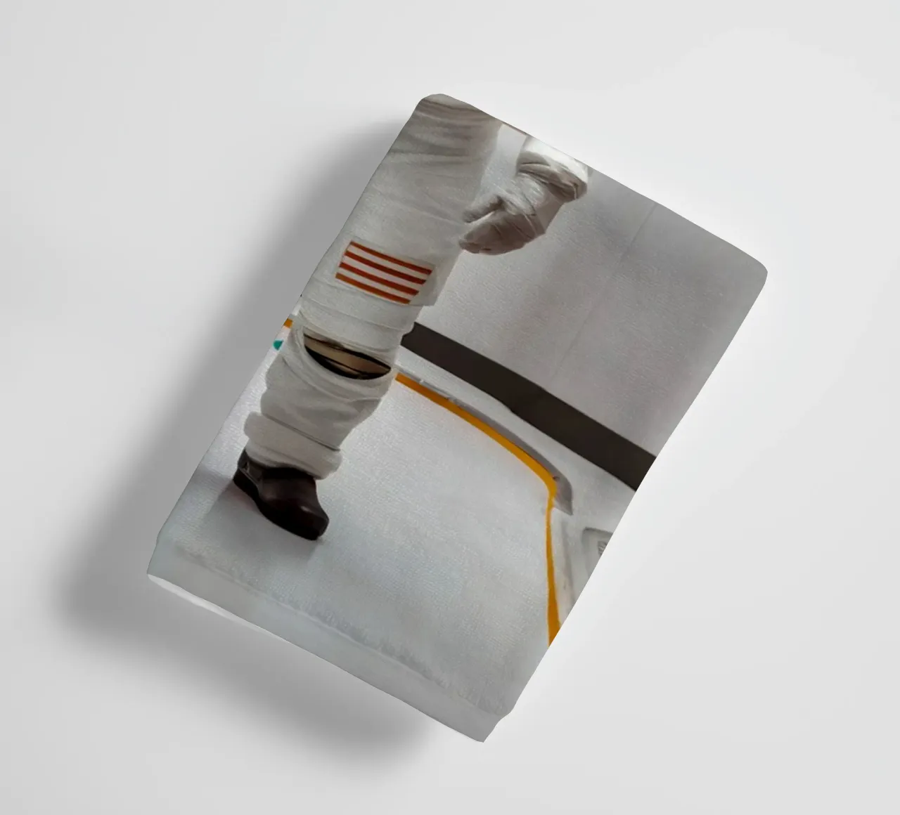 Lost in Space #2 asciugamano da bagno da rafael campezato