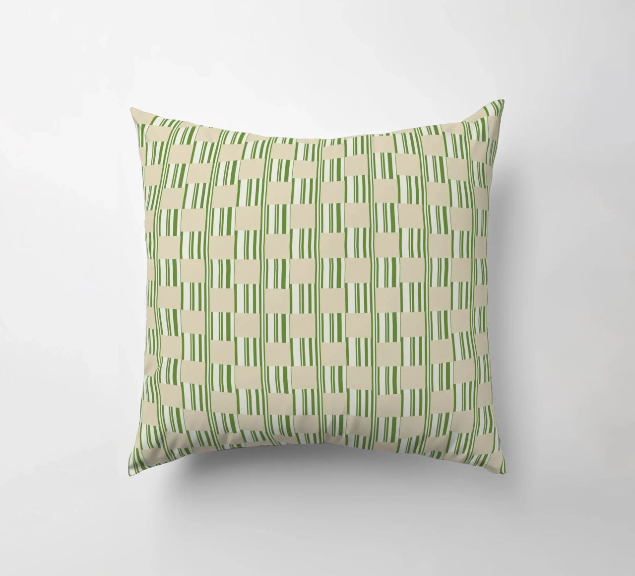 Quadri e righe in verde e beige cuscino da Little Dean