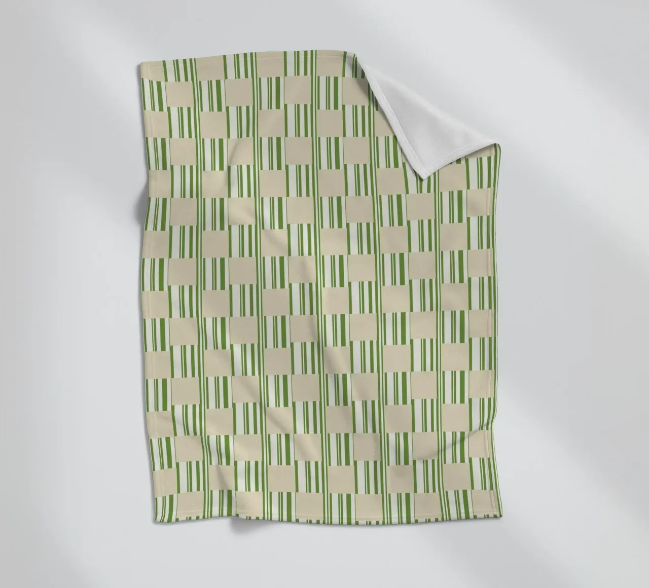 Quadri e righe in verde e beige coperta in pile da Little Dean