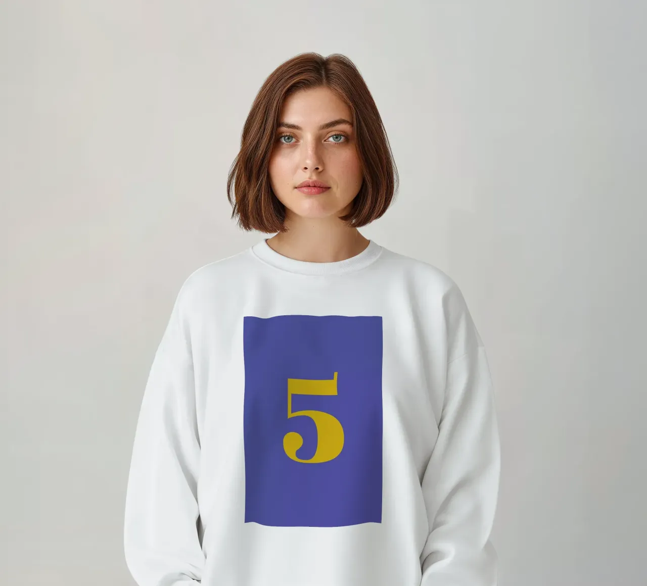 Blue Number 5 sweatshirt van Studio One