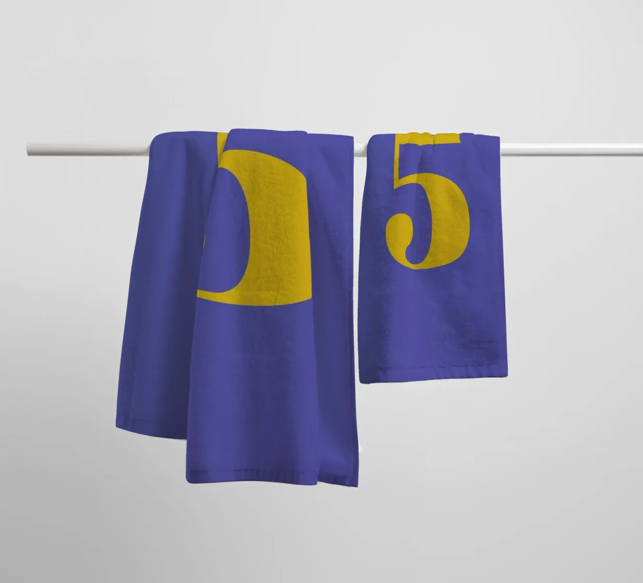 Blue Number 5 asciugamano da bagno da Studio One