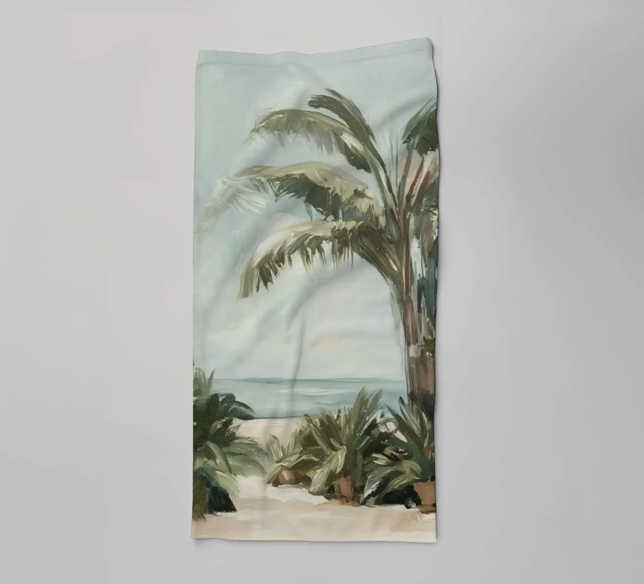 Rustig palmenlandschap badhanddoek van Carinaprint