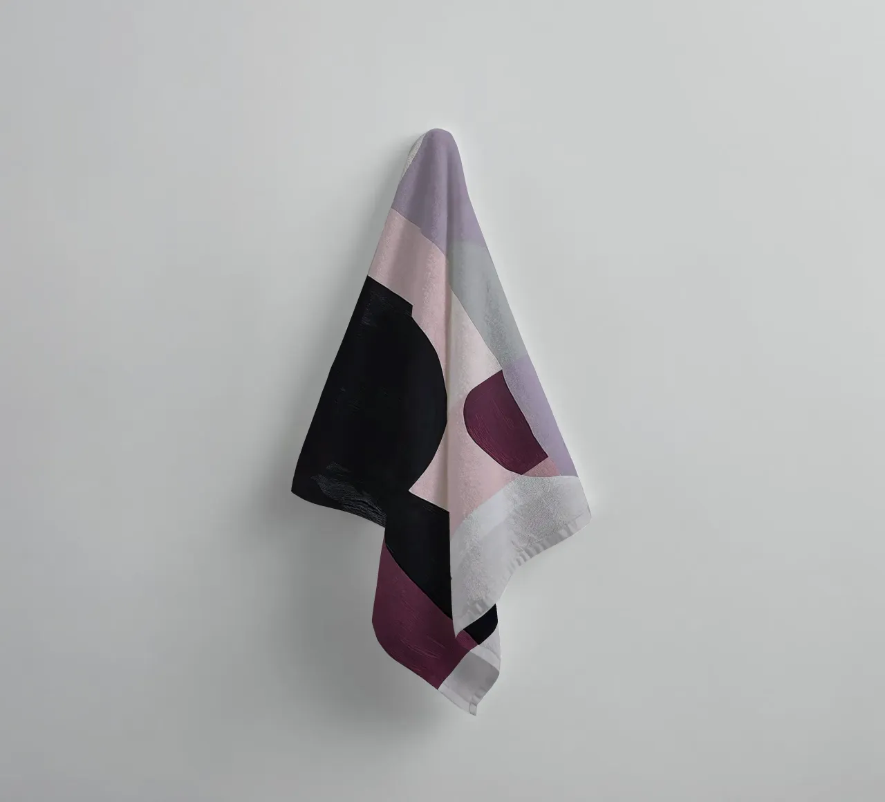 Abstract Scandi Paars Violet Beige Grijs Abstract Eigentijds badhanddoek van Euphoria Theresa