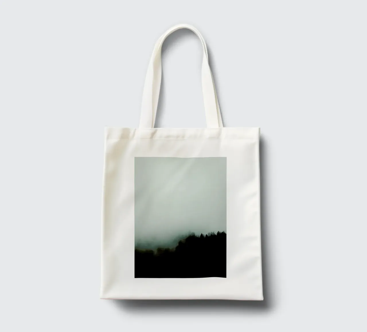 Julia's Forest in the Fog borsa in juta da Babett Schultze