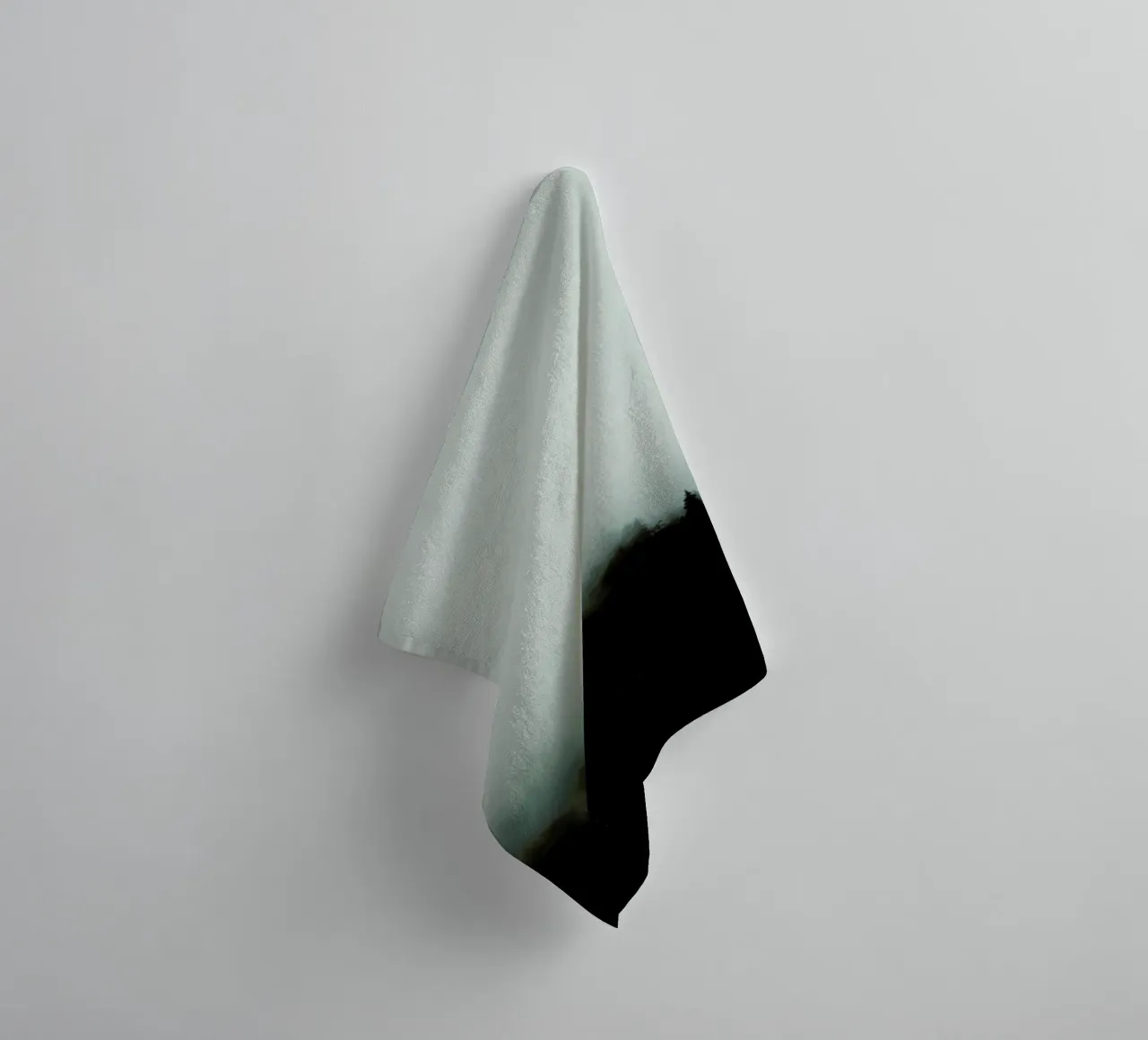 Julia's Forest in the Fog asciugamano da bagno da Babett Schultze