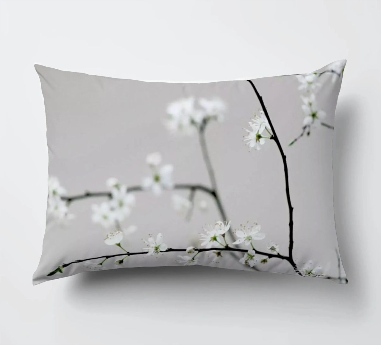 Spring Is in the Air cuscino da Studio Nahili