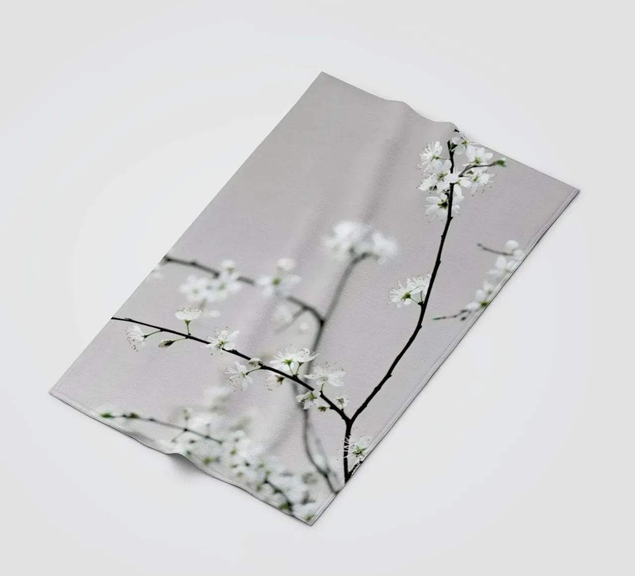 Spring Is in the Air coperta in pile da Studio Nahili