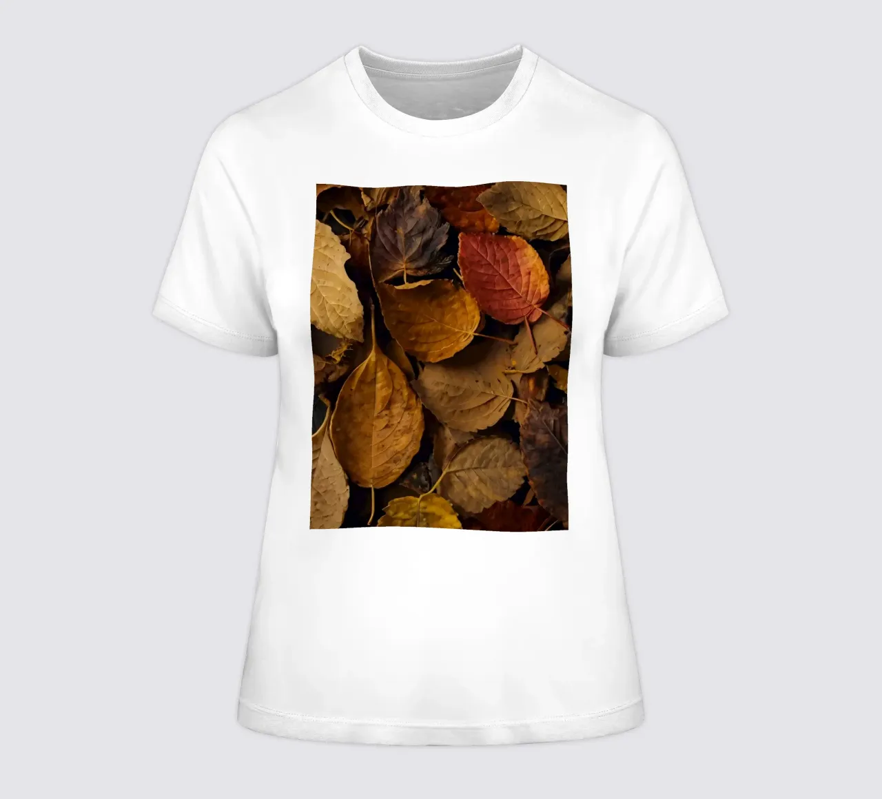 foglie d'autunno sparse a terra t-shirt da donna da DesignDoodle