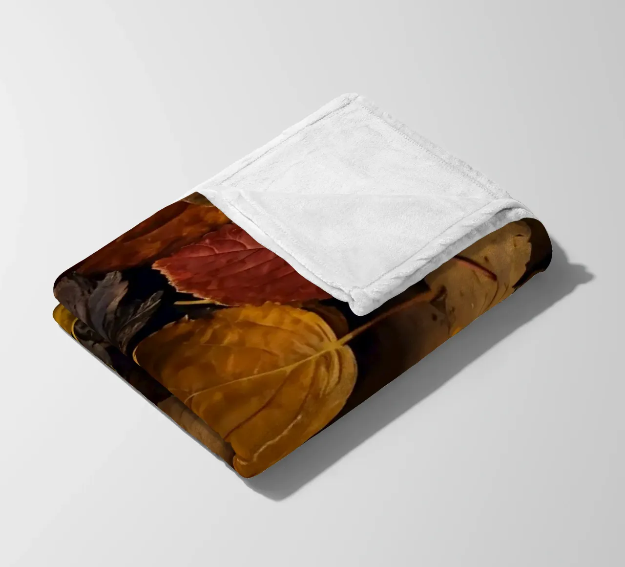 foglie d'autunno sparse a terra coperta in pile da DesignDoodle