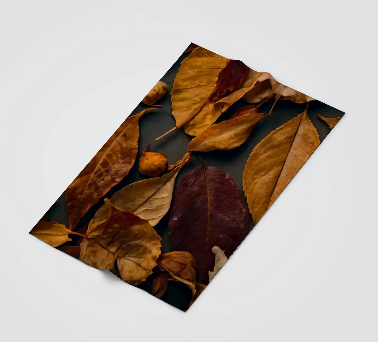 Verspreid gezellige herfstbladeren voor een levendig seizoensdisplay fleecedeken van DesignDoodle