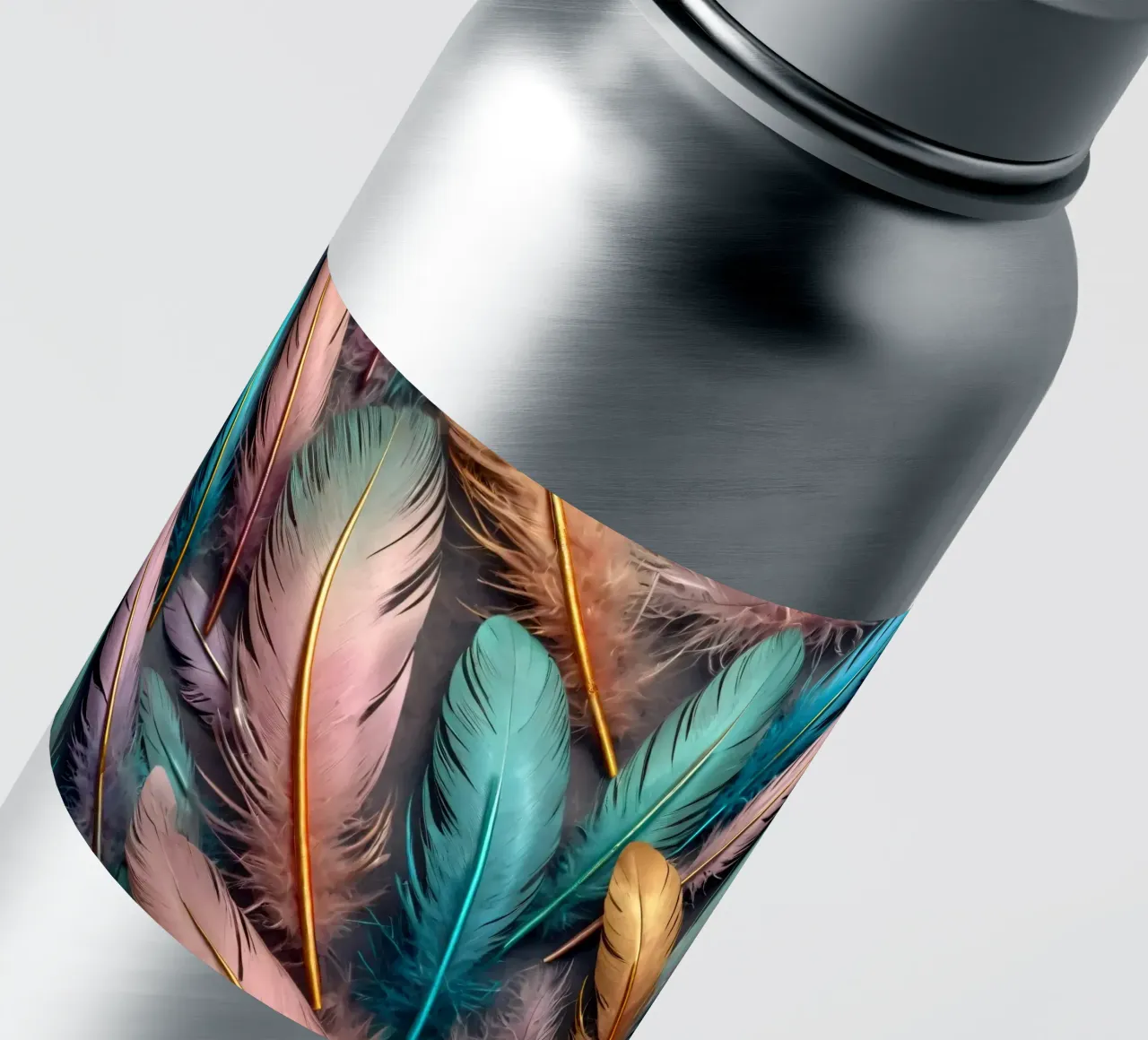 Plumes colorées disposées artistiquement sur un fond sombre autocollant de DesignDoodle