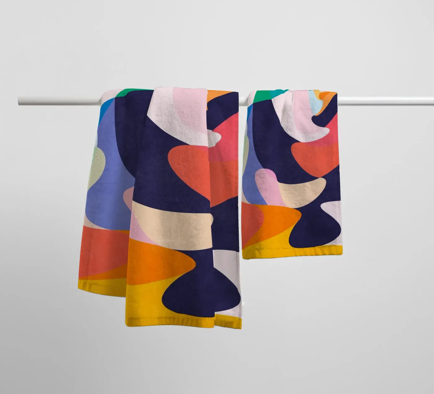 Slow dance badhanddoek van Abstract Joy