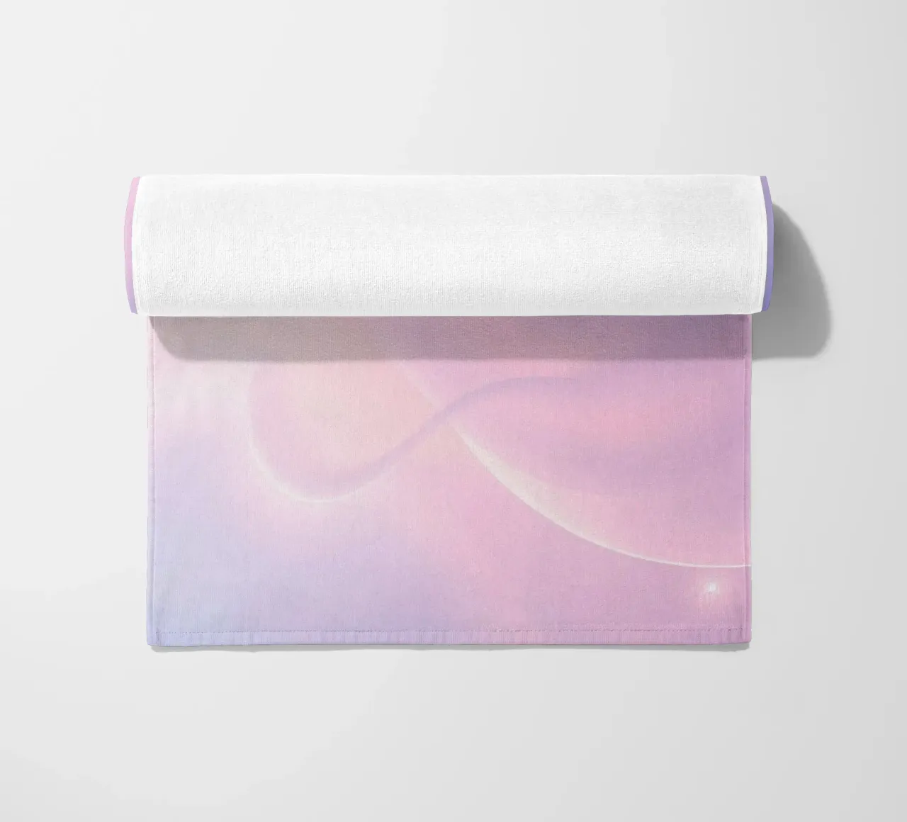 Rustige abstracte achtergrond met zachte pasteltinten strandhanddoek van DesignDoodle