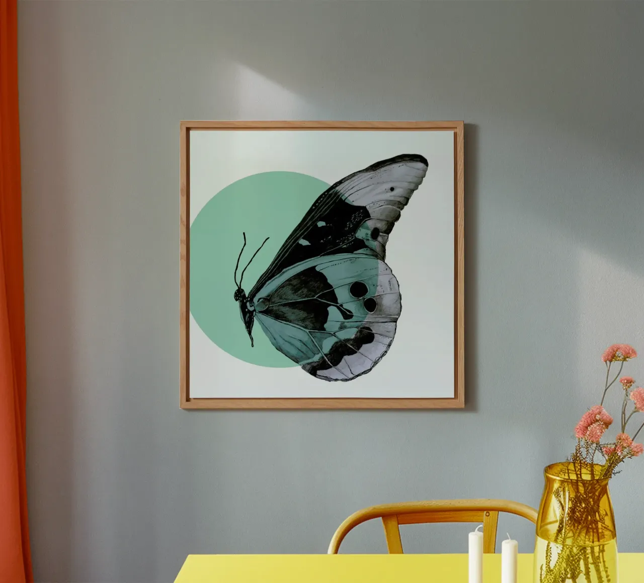 Moth alluminio dibond da Morgan Kendall