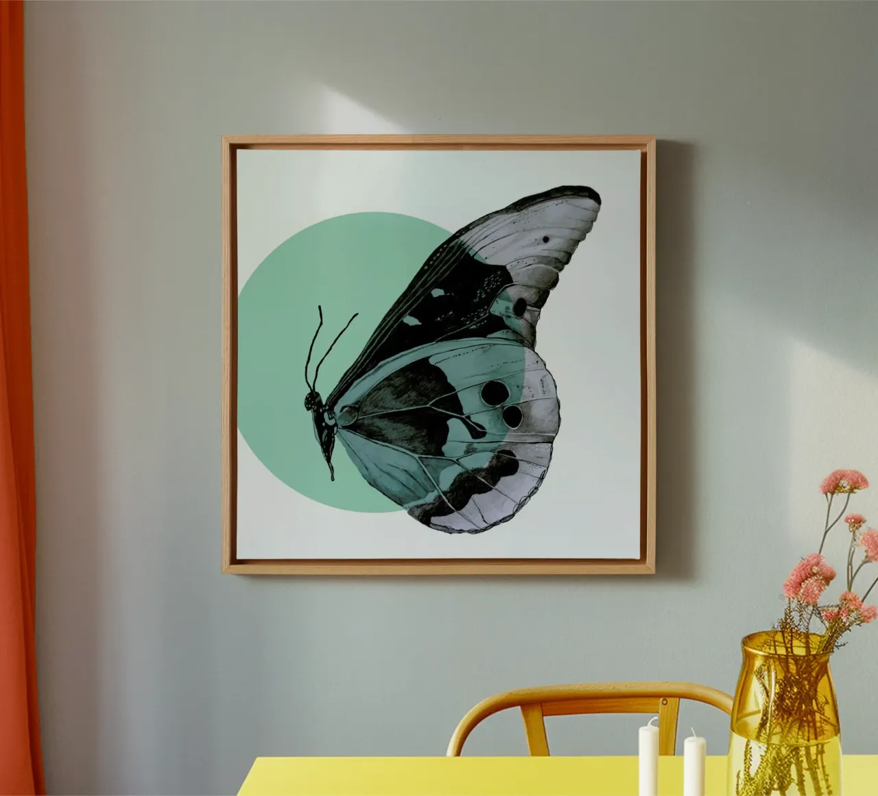 Moth tela con Cornice a cassetta da Morgan Kendall