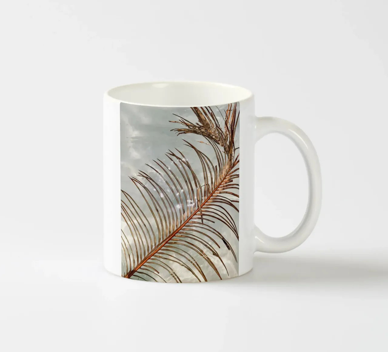 Floating Palm Leave tazza in ceramica da Framative