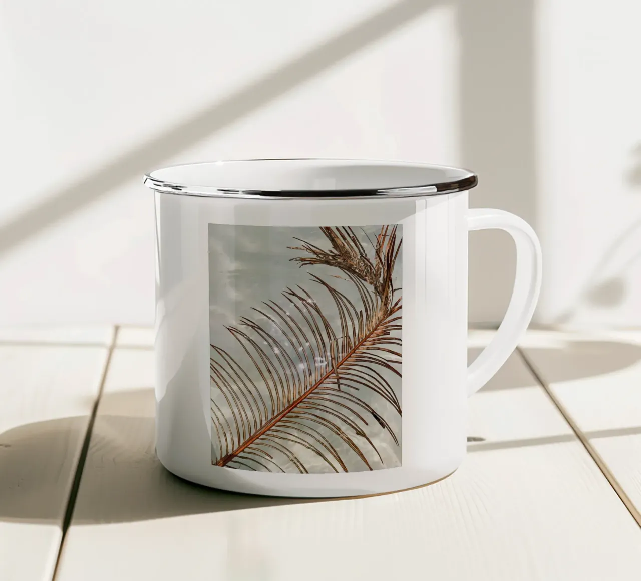 Floating Palm Leave tazza in smalto da Framative