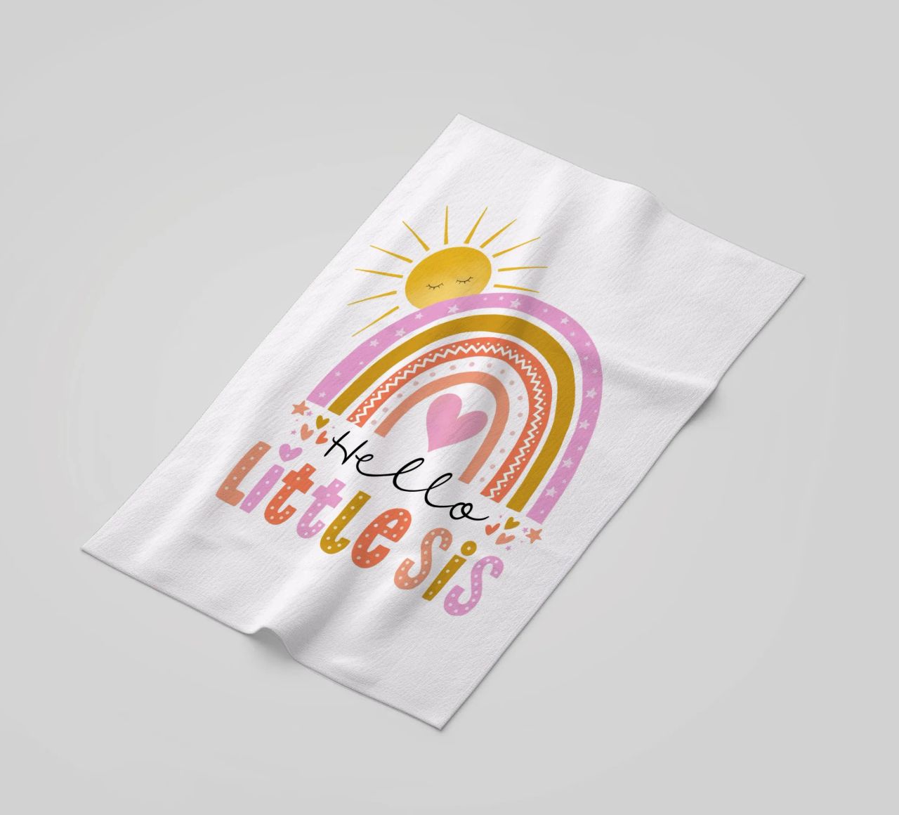 Ciao sorellina. Arcobaleno, sole e cuore telo mare da CalliLetters