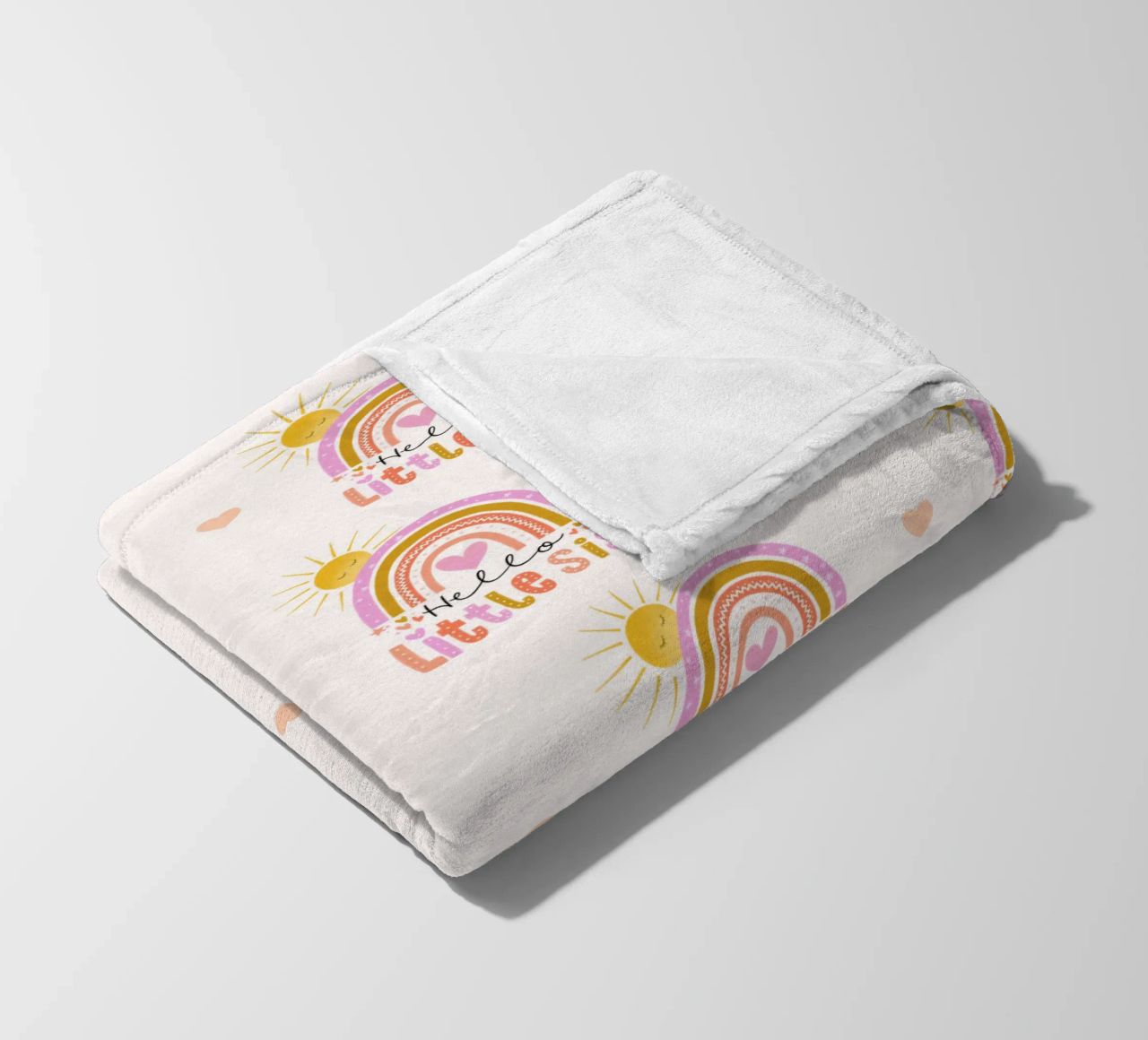 Ciao sorellina. Arcobaleno, sole e cuore coperta in pile da CalliLetters