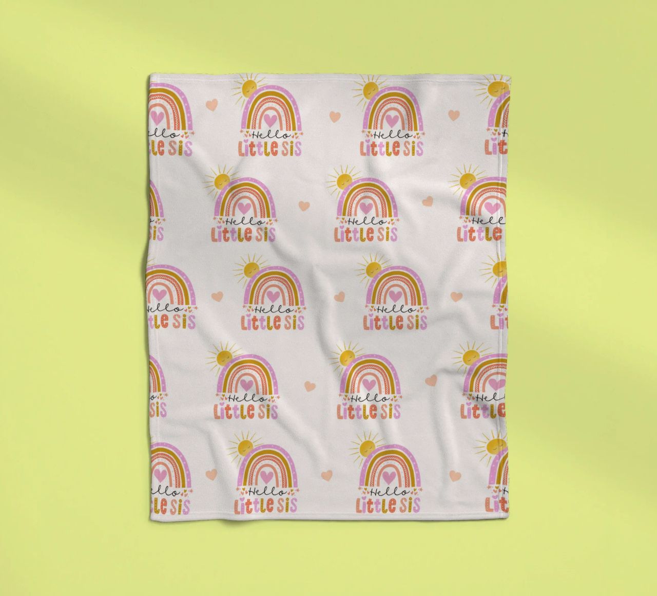 Ciao sorellina. Arcobaleno, sole e cuore coperta in pile da CalliLetters