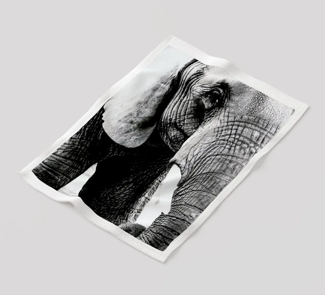 Elephant Trunk coperta in pile da Babett Schultze