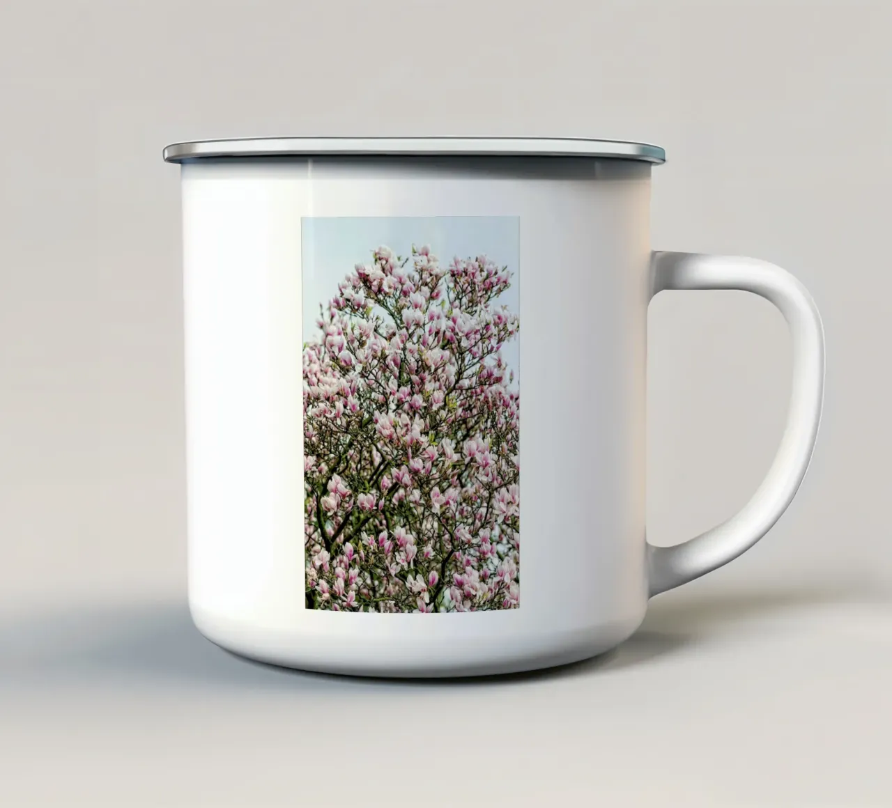 Magnolia Tree Pink tazza in smalto da Curious Collections by Marielle Leenders