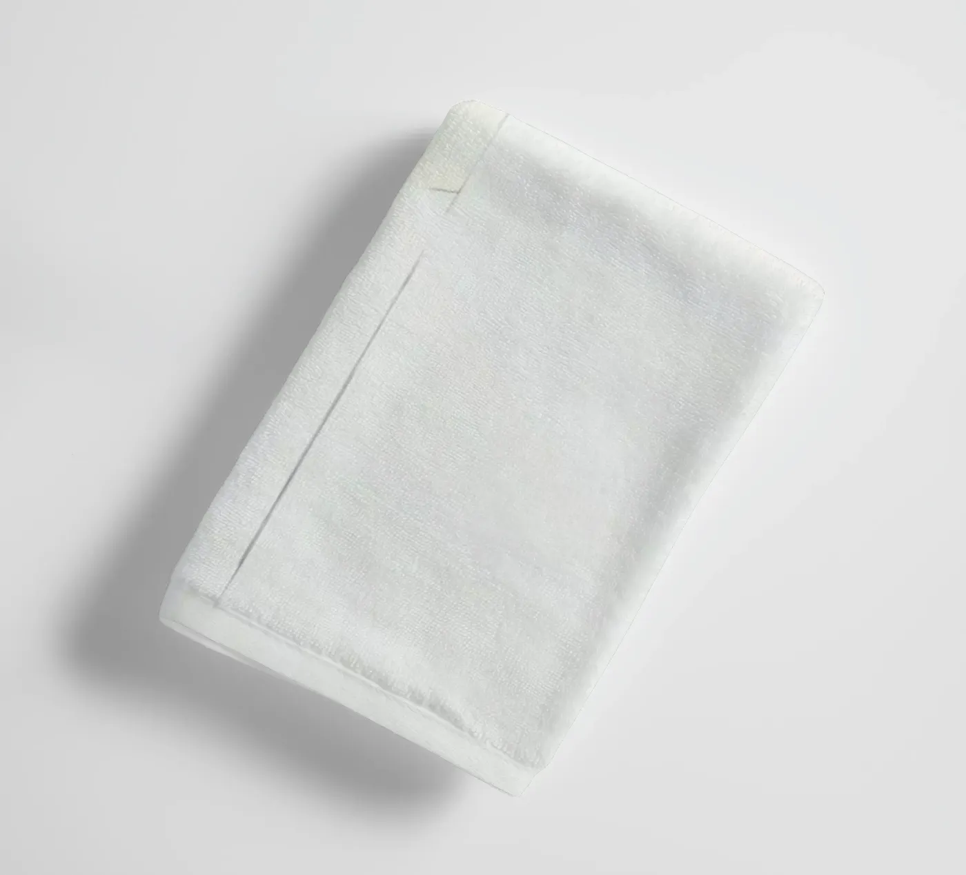 […] II towel by Julia Danckwerth
