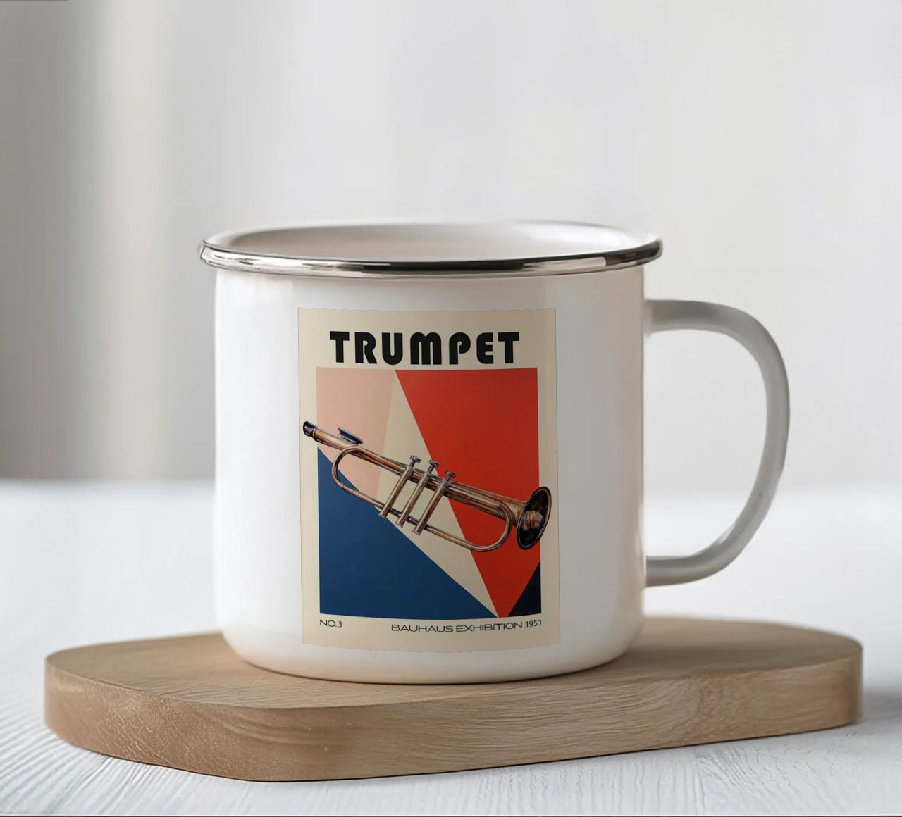 Tromba Bauhaus metà secolo tazza in smalto da Karraker