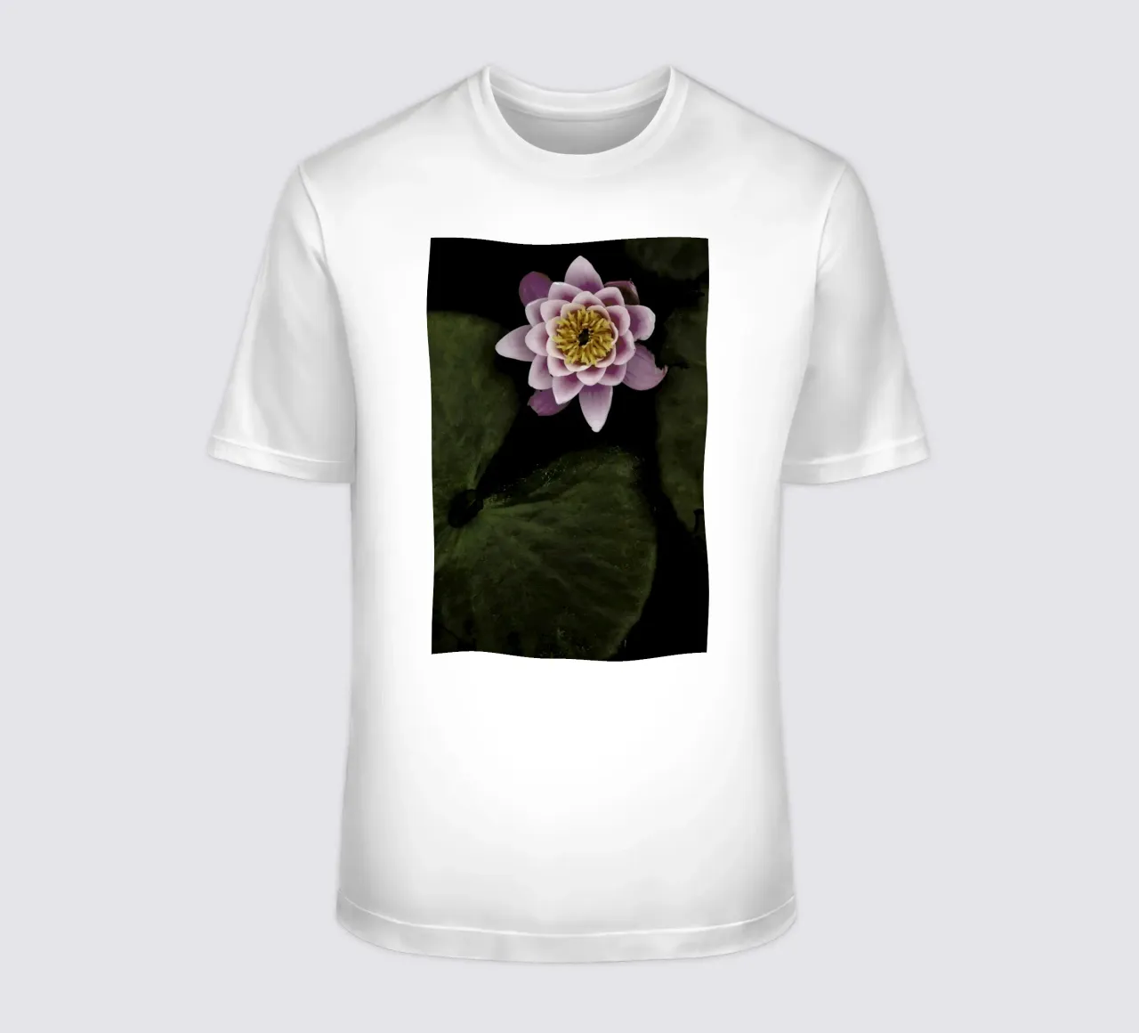 Floating on the Lake t-shirt da Studio Nahili